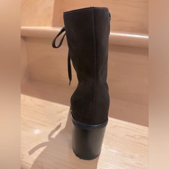 La Canadienne brown suede bootie - Picture 1 of 4